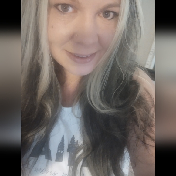 Pinned listing for notifications for shows - Picture 2 of 6